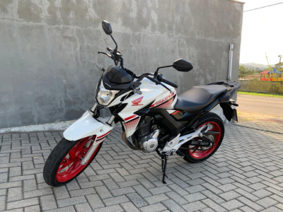 Honda CB 250cc    2022