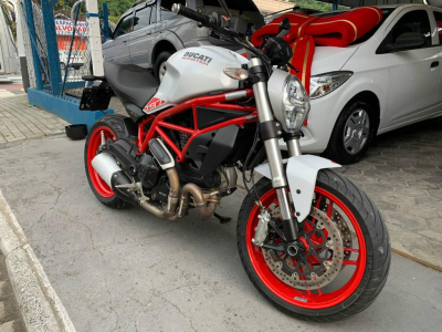 Ducati Monster 797    2018