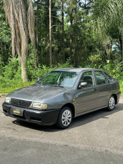 Volkswagen Polo Classic/ Special 1.8 Mi    1999